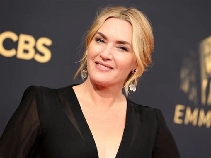 
Kate Winslet Wants Women to Feel ‘Powerful’ in Their 40s: ‘We Become More Woman, More Sexy’ 