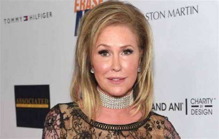 Kathy Hilton Height, Weight, Net Worth, Age, Birthday, Wikipedia, Who, Nationality, Biography