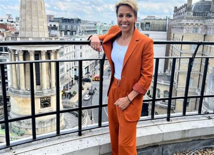 
Kelly Holmes Height, Weight, Net Worth, Age, Birthday, Wikipedia, Who, Nationality, Biography 
