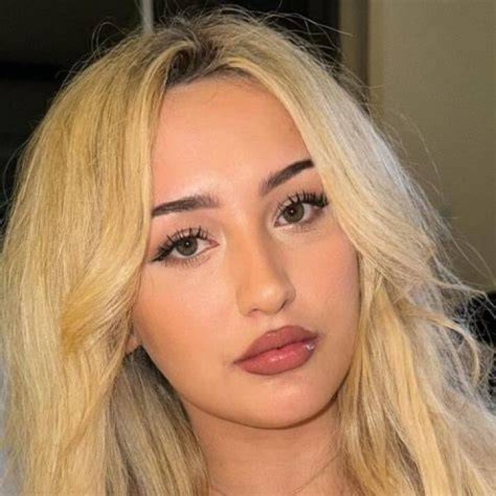 
Kiera Bridget Height, Weight, Net Worth, Age, Wiki, Who, Instagram, Biography 