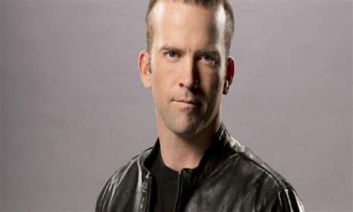 Know About Lucas Black; Family, Children, Age, Movies, Net Worth, Height