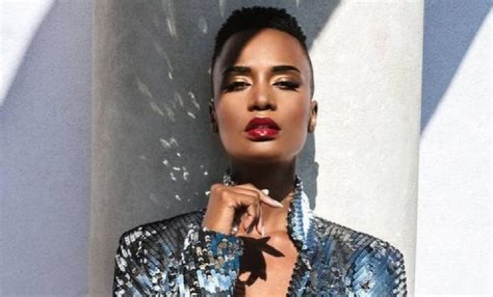 Know About Zozibini Tunzi; Age, Miss Universe, Parents, Dating