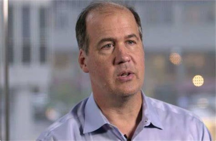 Krist Novoselic Height, Weight, Net Worth, Age, Birthday, Wikipedia, Who, Nationality, Biography
