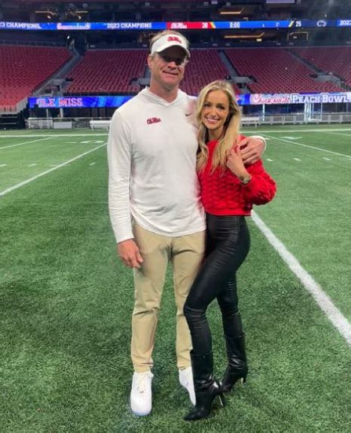 Lane Kiffin Height, Weight, Net Worth, Age, Birthday, Wikipedia, Who, Nationality, Biography