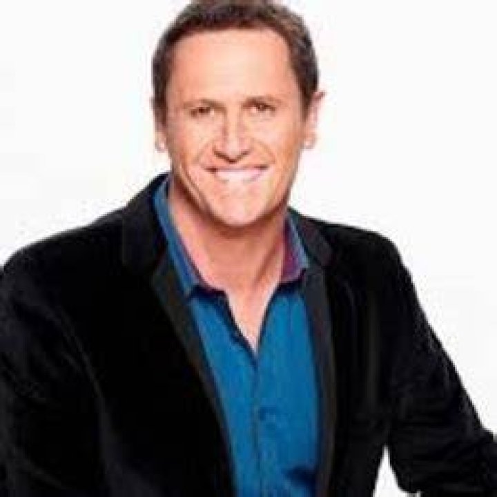 
Larry Emdur Height, Weight, Net Worth, Age, Birthday, Wikipedia, Who, Nationality, Biography 