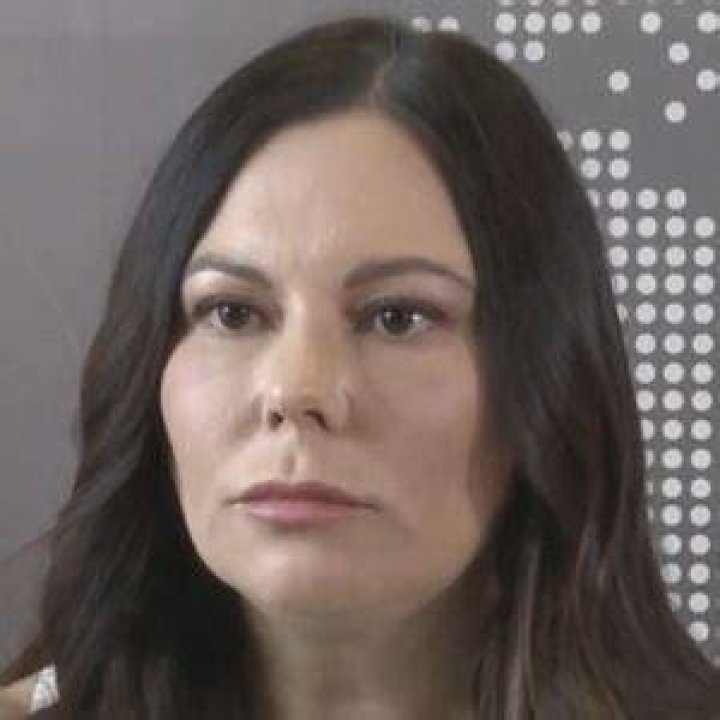 Laura Hernández - Age, Family, Bio
