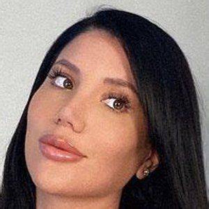 Laura Mellado - Age, Family, Bio