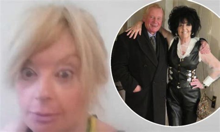 Lauren Harries - Age, Family, Bio