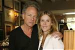 Lindsey Buckingham Biography, Age, Height, Wife, Net Worth, Family