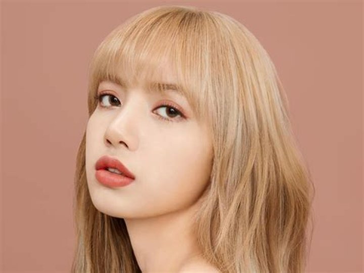 Lisa Manoban Height, Age, Boyfriend, Biography, Wiki, Net Worth