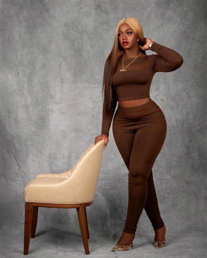 
Luchy Donald’s Shares Photos of Herself 