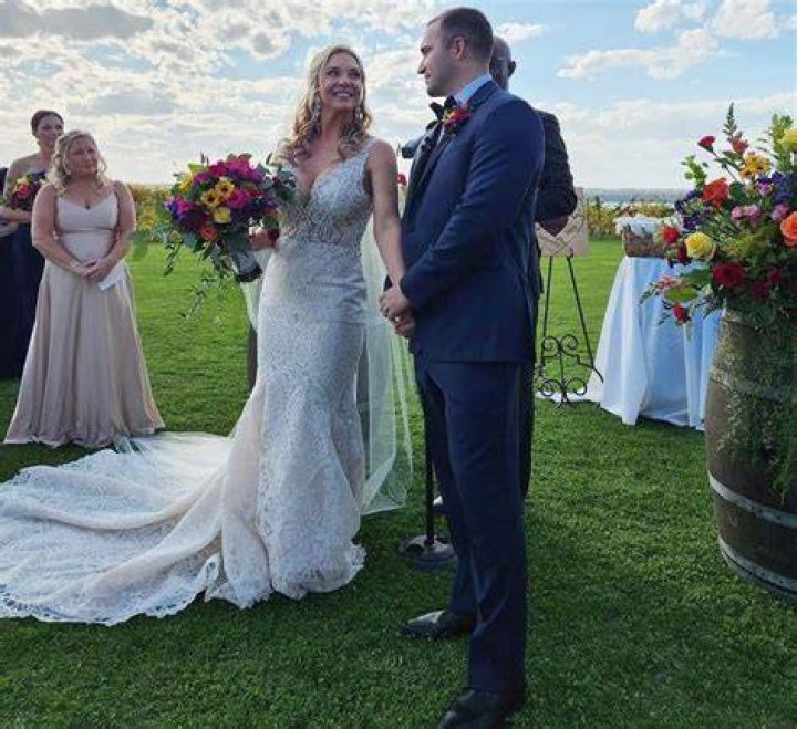 
‘MAFS’ ‘ Dr. Jessica Griffin Marries Jon Francetic on ‘Perfect Magical Day’: ‘One for the Books’ 