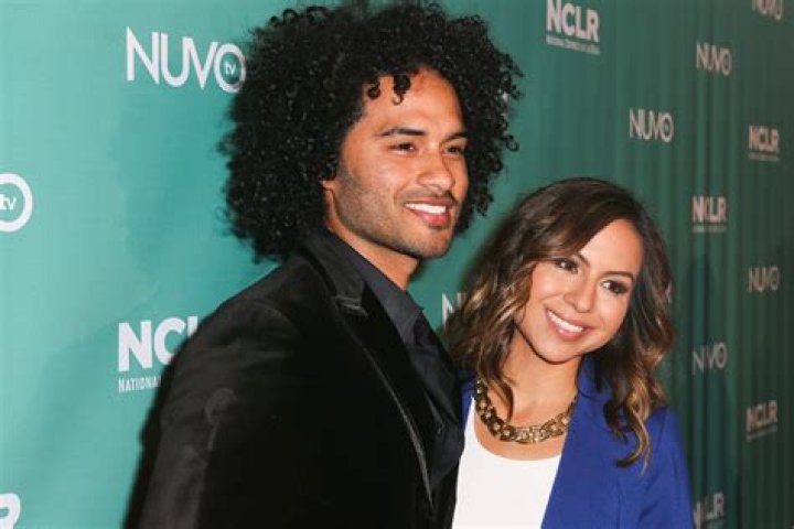 
Manwell Reyes, Anjelah Johnson Husband: Everything We Know About Him 