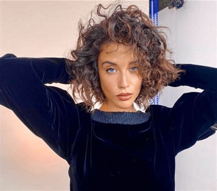 Maria Pedraza Height, Weight, Age, Measurements, Facts