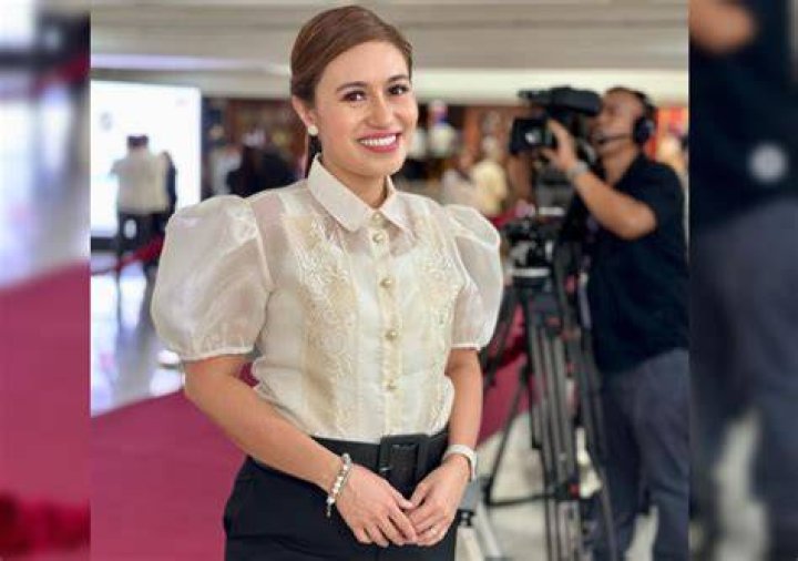 
Mariz Umali Surgery: Botox And Nose Job Before And After Photos 