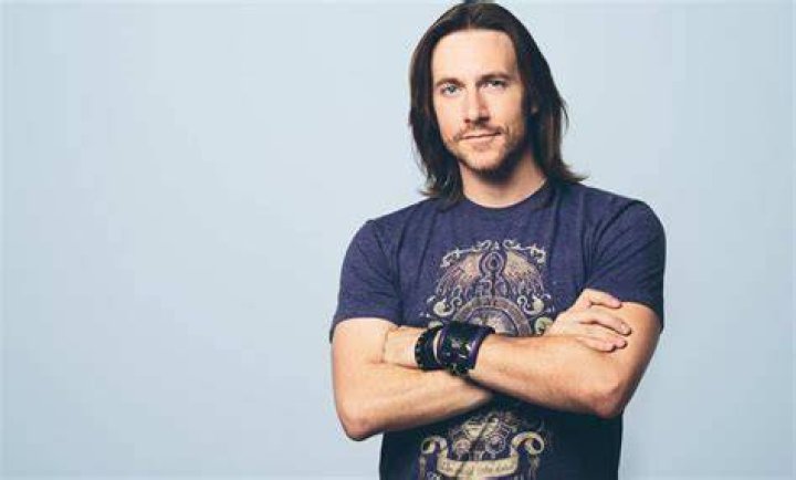 Matthew Mercer Height, Weight, Net Worth, Age, Birthday, Wikipedia, Who, Instagram, Biography