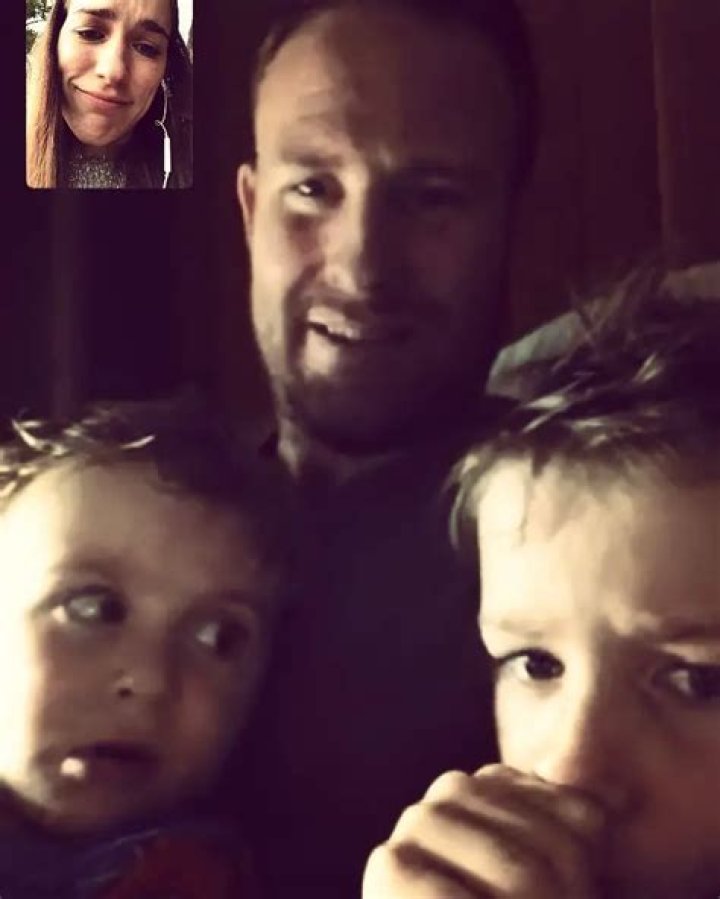 Melanie Scrofano Bio, Dating, Married, Boyfriend, Husband, Baby