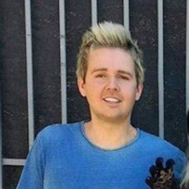 Mike Garfield - Age, Family, Bio