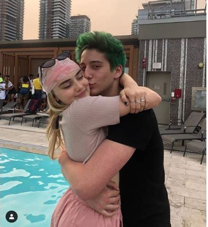 Milo Manheim Couple