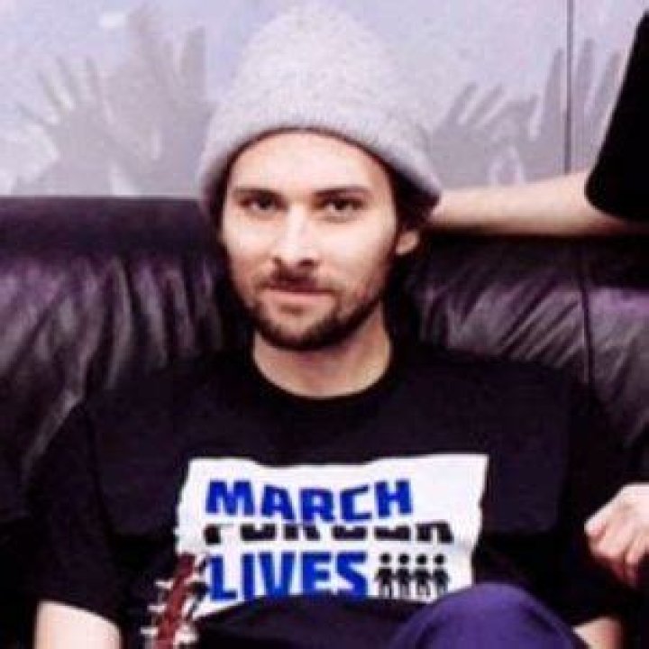 Mitch Rowland - Age, Family, Bio