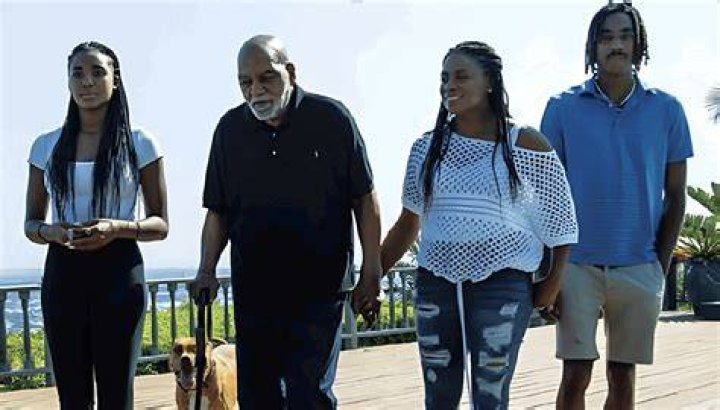 
NFL legend Jim Brown’s children: Who are Kim, Kevin, James, Aris and Morgan 