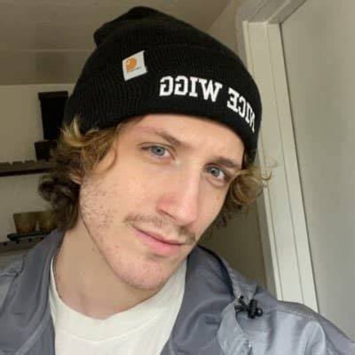 Nicewigg - Age, Family, Bio