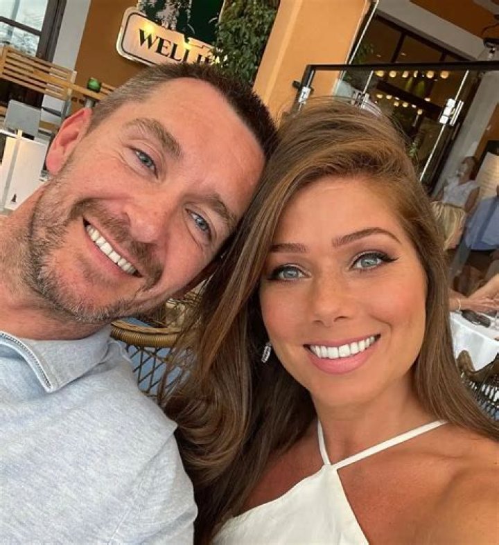 Nikki Sanderson - Age, Family, Bio