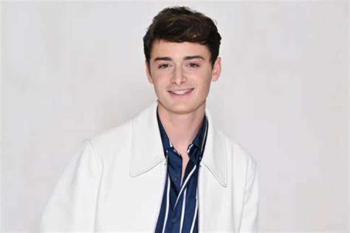 Noah Schnapp Height, Weight, Net Worth, Age, Birthday, Wikipedia, Who, Nationality, Biography