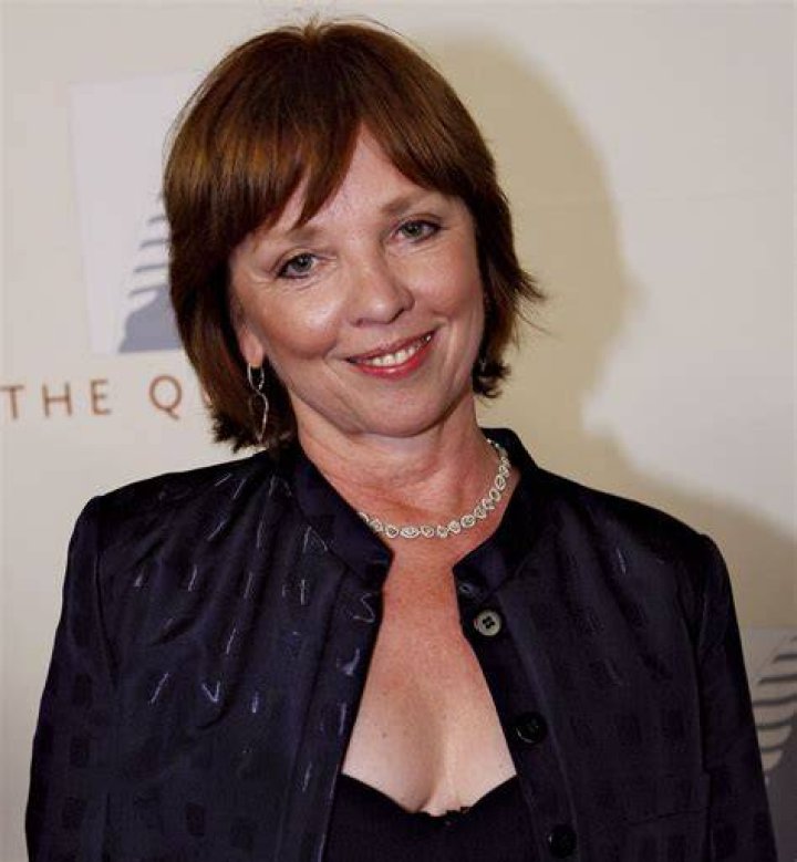 Nora Roberts - Age, Family, Bio