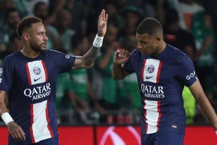 
PSG Advisor Luis Campos Rubbishes Neymar Exit Rumours 