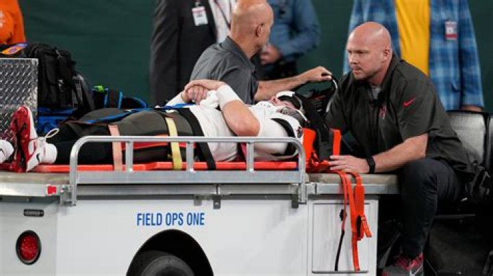 
Quarterback John Wolford suffers neck injury in Tampa Bay Buccaneers’ preseason game against New York Jets 
