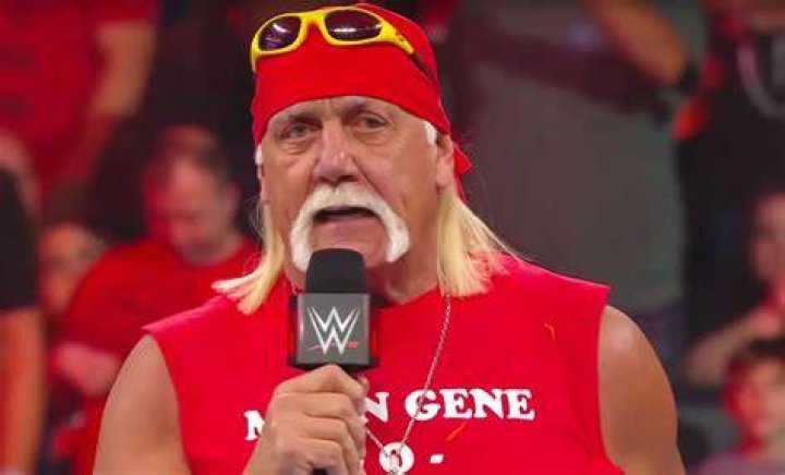 
Rep. Hulk Hogan Says He’s Not Paralyzed After Back Surgery 