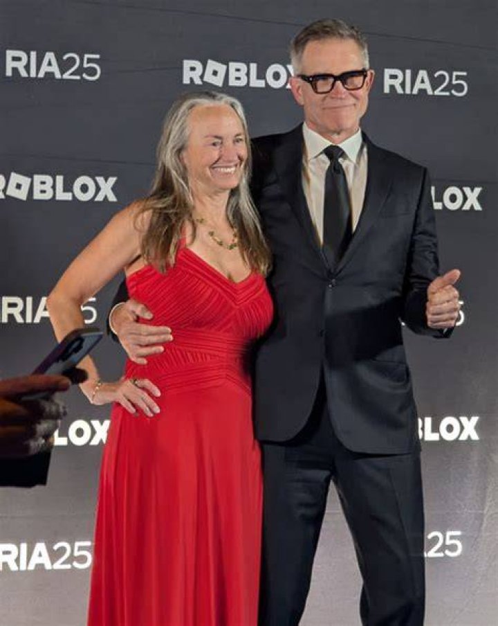 
Roblox Owner: David Baszucki Wife Jan Ellison And Kids, Is Roblox Dying? 