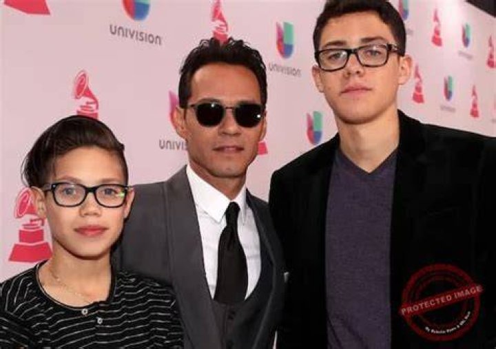 Ryan Adrian Muñiz - Age, Family, Bio