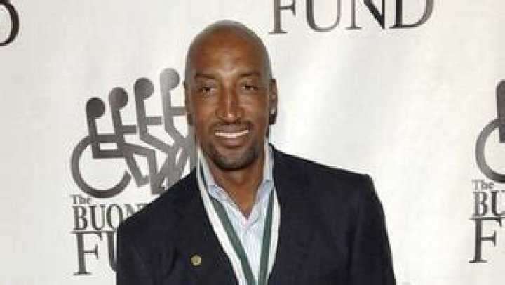 Scottie Pippen Highlights | Famous Birthdays