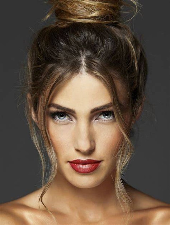Simone Villas Boas - Age, Family, Bio