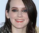 Sophie Mcshera Bio, Age, Body Net Worth, Married, Boyfriend