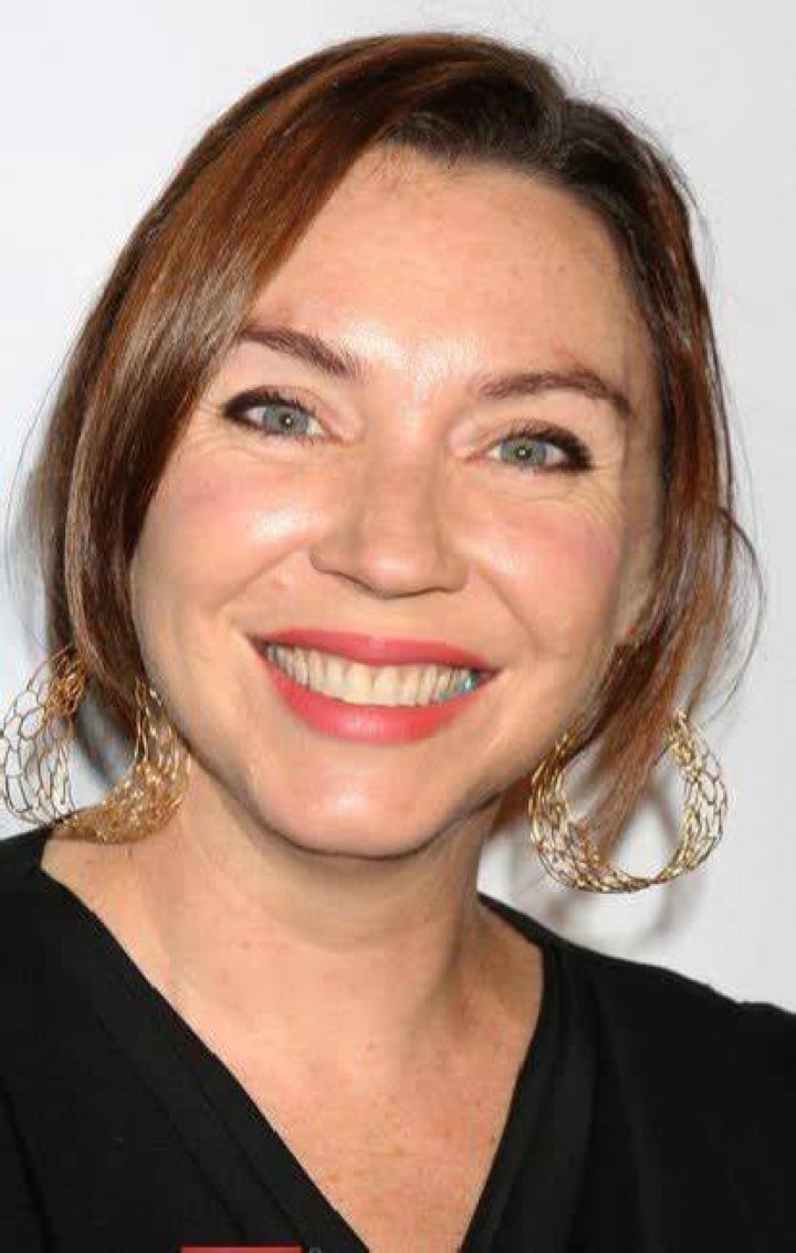 Stephanie Courtney - Age, Family, Bio