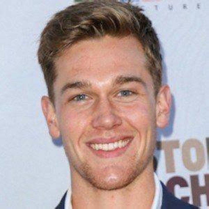 Taylor John Smith - Age, Family, Bio