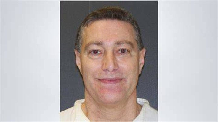 
Texas Executes Ex-cop Robert Fratta for Hiring 2 Persons to Kill His Wife 30 Years Ago 