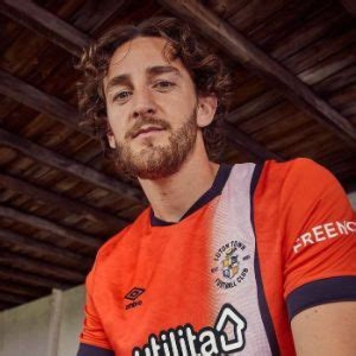 Tom Lockyer Wife: Is The Luton Town Captain Married Now?