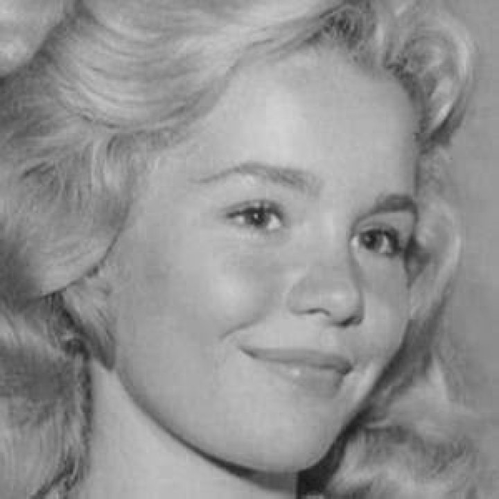 Tuesday Weld - Age, Family, Bio