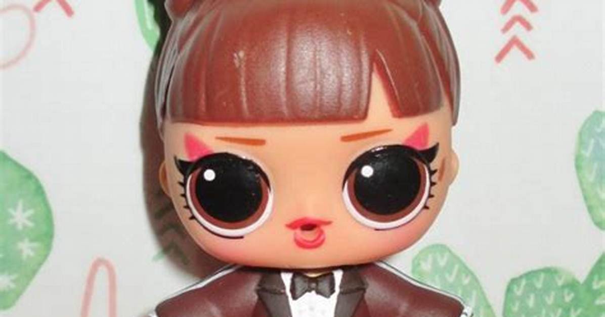 Uncovering the Truth Behind Her Mysterious Boyfriend