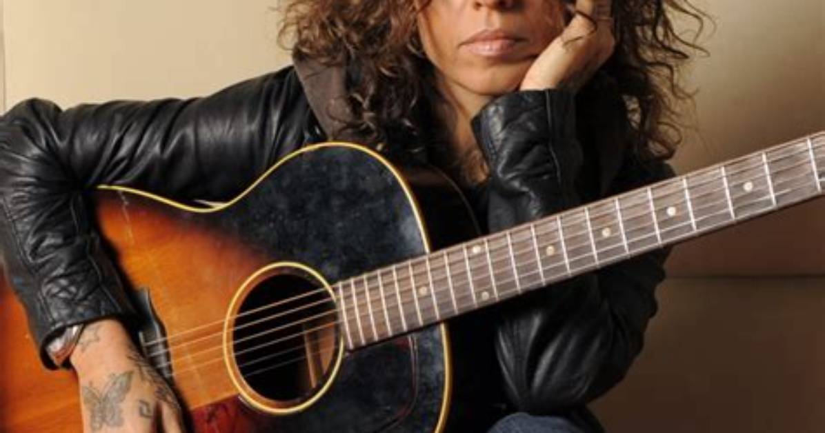 Unveiling the Lead Singer of 4 Non Blondes: a Journey Through Music and Influence