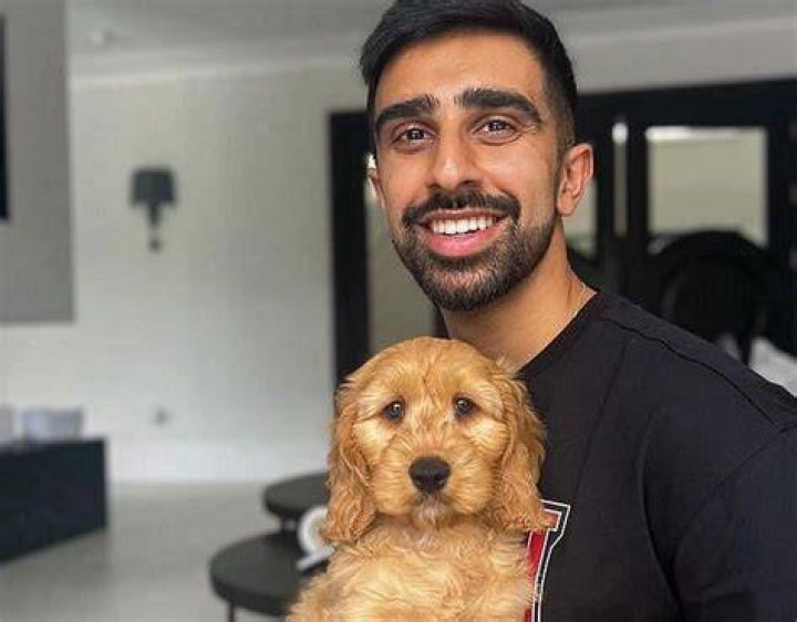 Vikkstar Net Worth And House – Who Is Richer Vikkstar Or KSI?