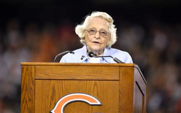 Virginia Halas McCaskey Height, Weight, Net Worth, Age, Birthday, Wikipedia, Who, Nationality, Biography