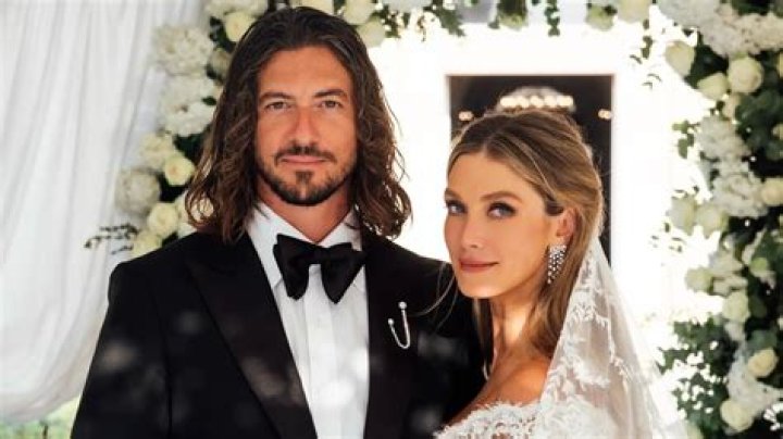 
Was breast cancer a problem for Delta Goodrem? Does The Singer Have A Husband In Matthew Copley? 