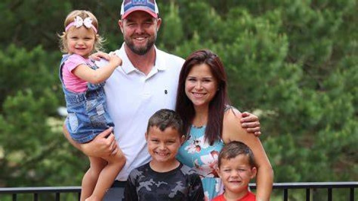 What Illness Does Marc Leishman Wife Have? Details On Her Health Condition In 2022