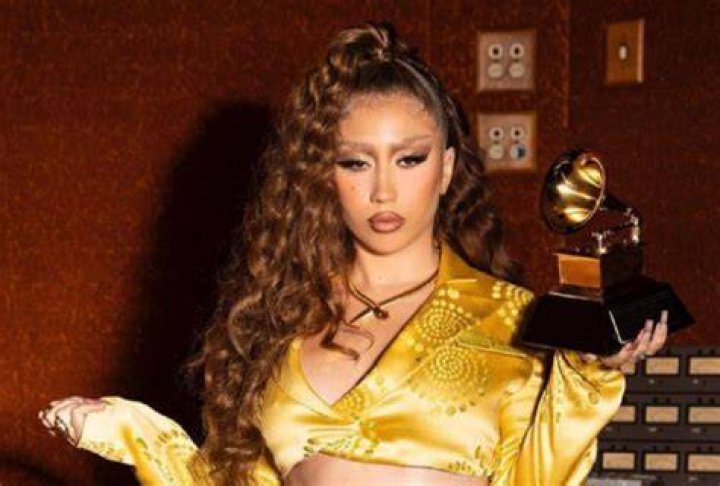 Who Are Kali Uchis Brother And Sister? Siblings Parents And Ethnicity