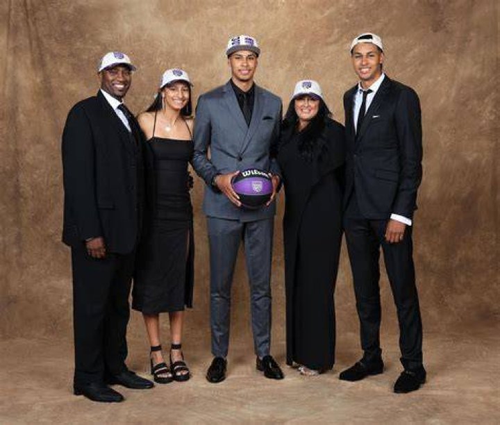 
Who Are Keegan Murray Parents? Mock Draft Athlete Family And Siblings Details Explained 